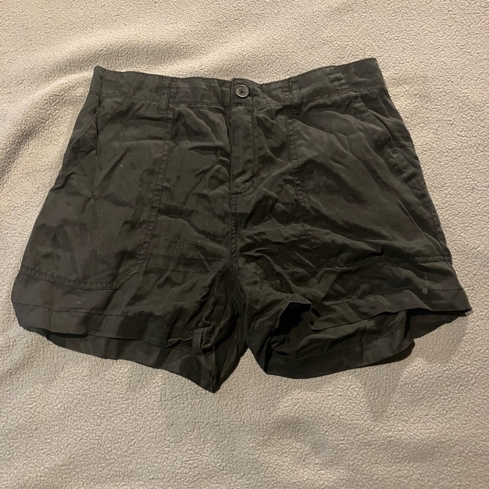 The Perfect Black Summer Shorts! M